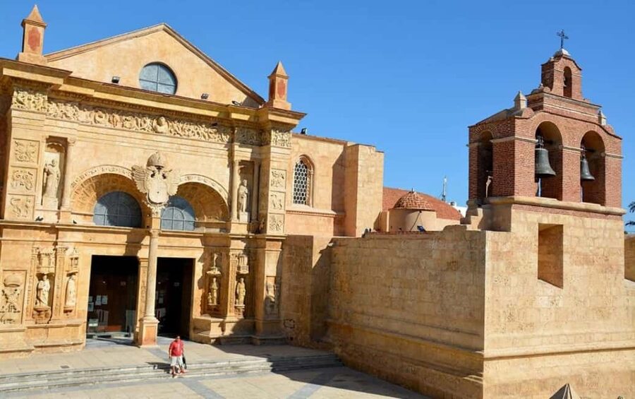 Colonial Zone: Historical Tour with a visit to the Columbus Lighthouse and Tres Ojos Park - Why Santo Domingo’s Colonial Zone still feels like a time machine