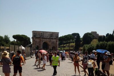 Colosseum and Ancient Rome Express Tour - Inside the Flavian Amphitheatre: what you’ll get in about an hour