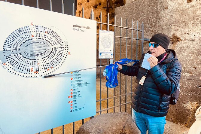 Colosseum, Roman Forum, Palatine Guided Tour or AudioGuide Option - The Roman Forum walk: temples, arches, and Julio Caesar’s tomb