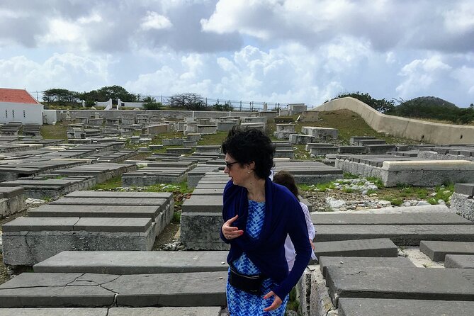 Costumizable Private Jewish Heritage Tour Experience - Mikve Israel-Emanuel Synagogue and the Jewish Curaçao Museum Stop