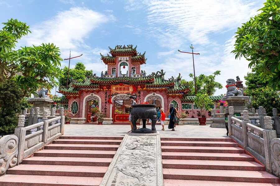Da Nang: Full-day My Son Sanctuary And Hoi An Heritage Tour - The Japanese Covered Bridge and Sông Hoài Square