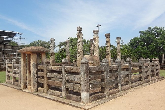 Day tour to Sigiriya,Dambulla & Polannaruwa (3 word heritage places) from Kandy - The Driver’s Role: Local Help Without Overstepping Into the Sites