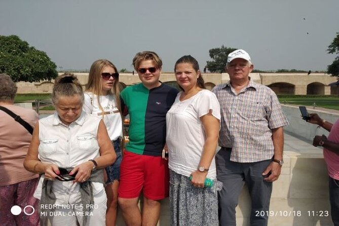 Delhi Sightseeing Tour: Top Monuments & City Highlights - India Gate: WWI Memorial Gravitas and Photo-Friendly Layout