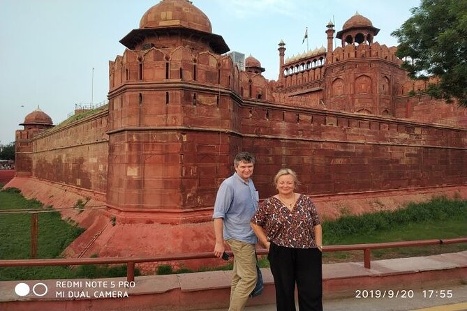 Delhi Sightseeing Tour: Top Monuments & City Highlights - Qutub Minar Complex: The Victory Tower at UNESCO Scale