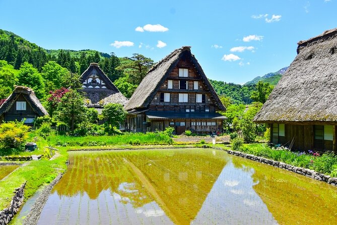 Departing from Takayama [Regular sightseeing bus] World Heritage Sites Shirakawago and Gokayama Ainokura - Shirakawa-go Gassho Zukuri Minkaen: The Included Museum You Should Not Skip