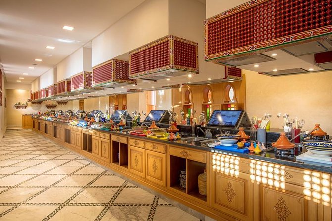 Discovery of Moroccan Culinary Heritage, History and Secrets - The spice stop: where flavor starts before the pan