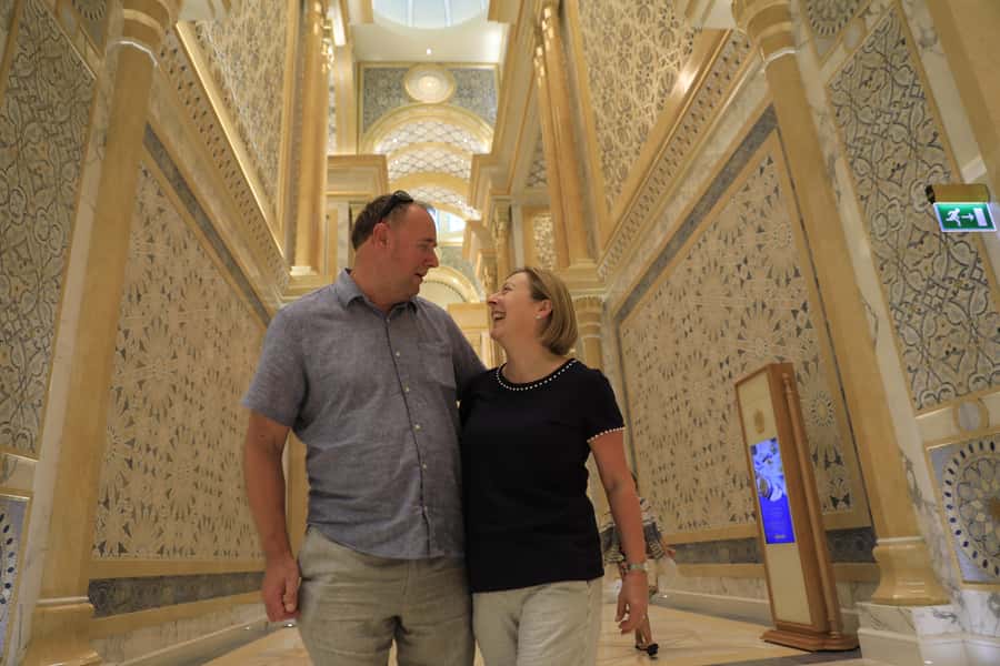 Dubai: Abu Dhabi Grand Mosque, Palace, and Heritage Village - Heritage Village: quick desert culture, crafts, and souvenir hunting