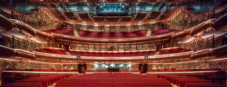Dubai: Walking, Architecture and History Tour of Dubai Opera - Key Points at a Glance