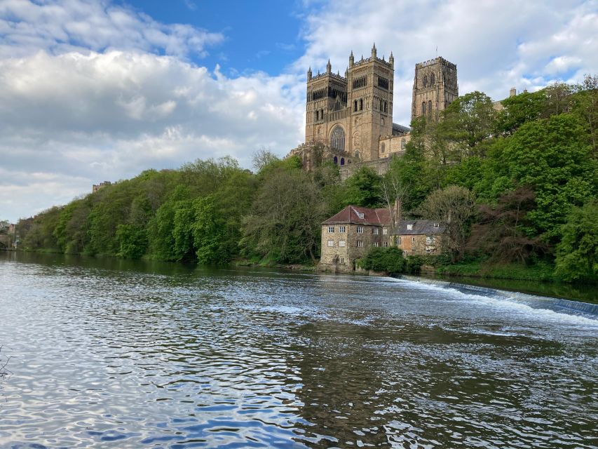 Durham History Tour - Durham Castle and Cathedral make more sense when you walk it