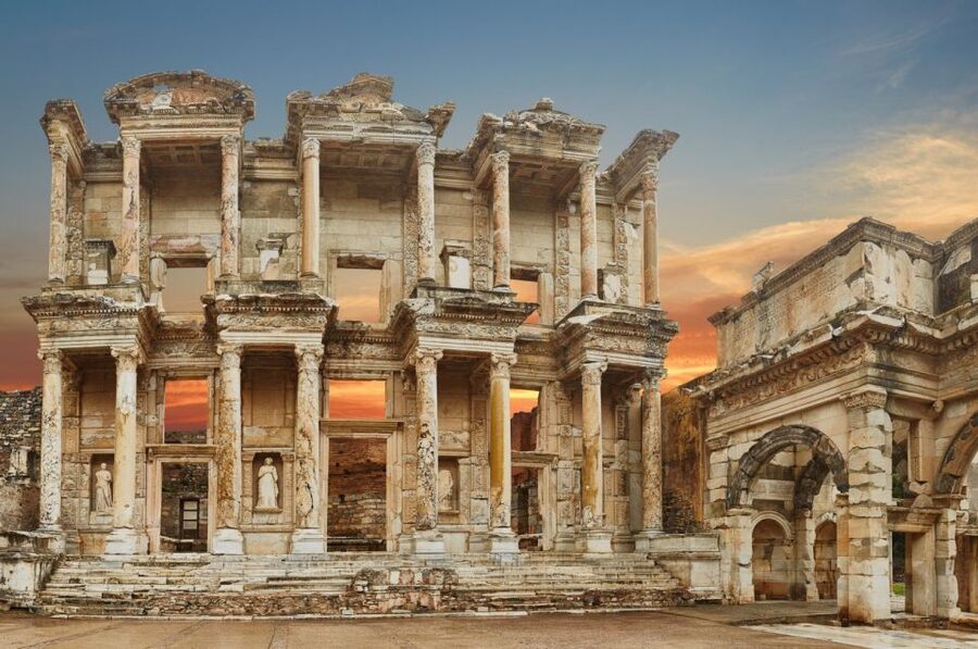 Ephesus Ancient City Highlight Tour For Cruisers - What to Pack: Shoes, Camera, and the Tripod Rule