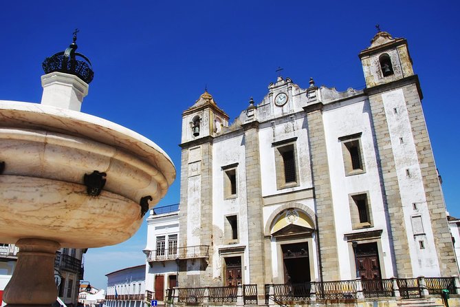 Évora Wine & Heritage Tour from Lisbon - Giraldo Square and the Bones Chapel: The Stops People Remember