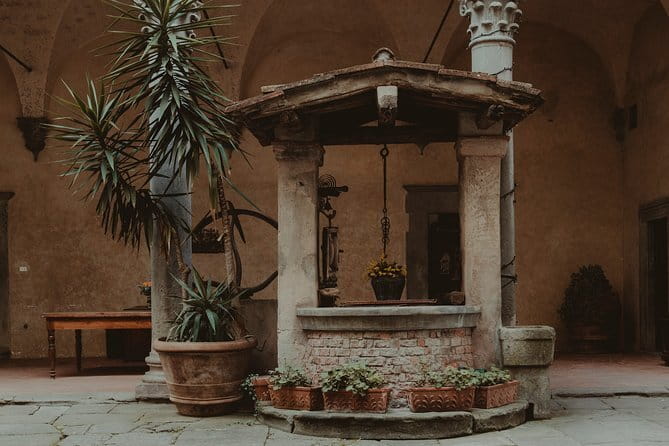 EXCLUSIVE - Wine Tasting near Florence with Castle and Ancient Cellars Tour - Getting to Via di Santa Brigida 9 and timing your afternoon