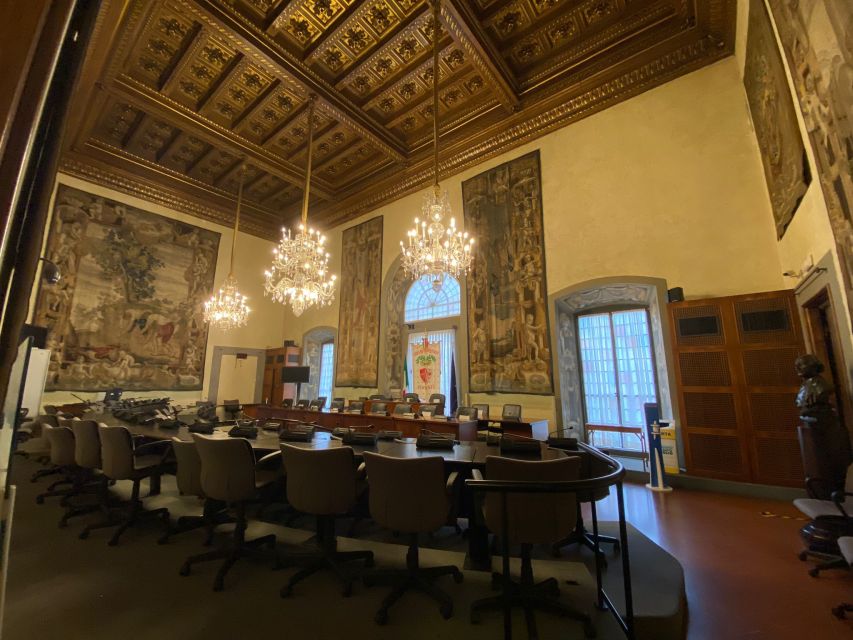 Florence: Medici Family History Tour - Piazza San Lorenzo: Daily Life Around Big Power