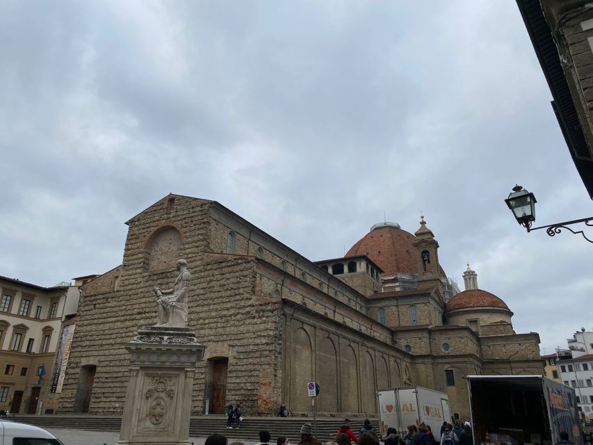 Florence: Medici Family History Tour - Walking Past Palazzo Strozzi and Palazzo Albizi: Enemies in Plain Sight