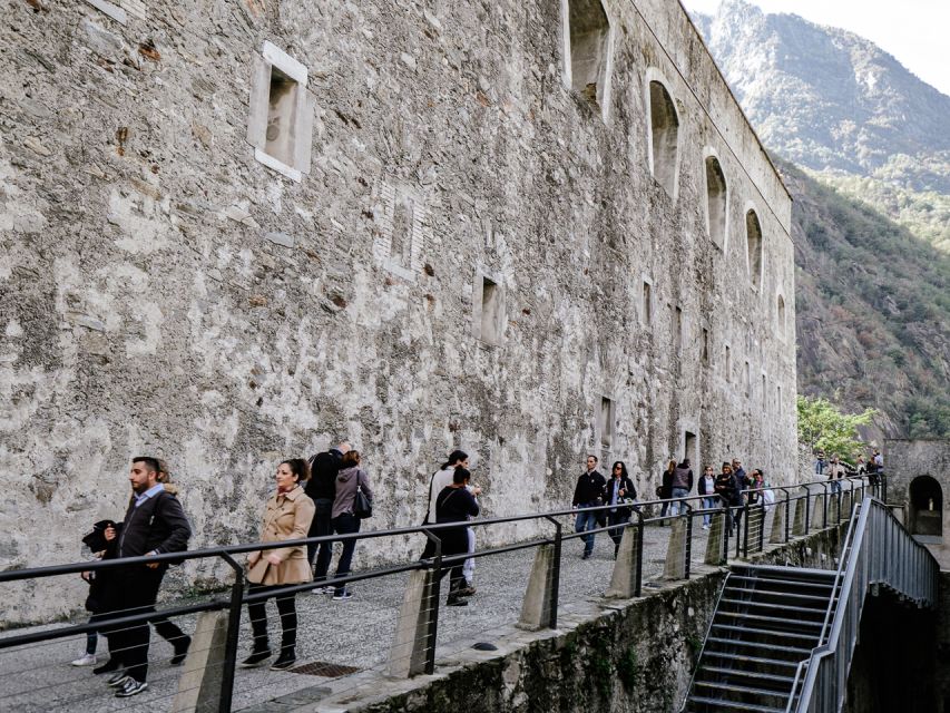 Forte di Bard: history tour - Meeting at the foot of the fortress, then rising through the panoramic path