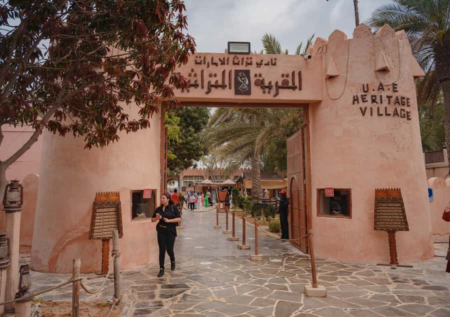 From Abu Dhabi: Grand Mosque, Royal Palace& Heritage Village - Corniche drive and Emirates Palace photo stop for instant skyline energy