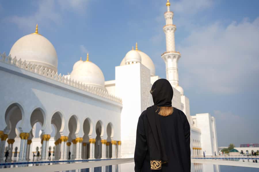 From Abu Dhabi: Grand Mosque, Royal Palace& Heritage Village - Pickup, transport, and pacing: how the 5 hours actually feel