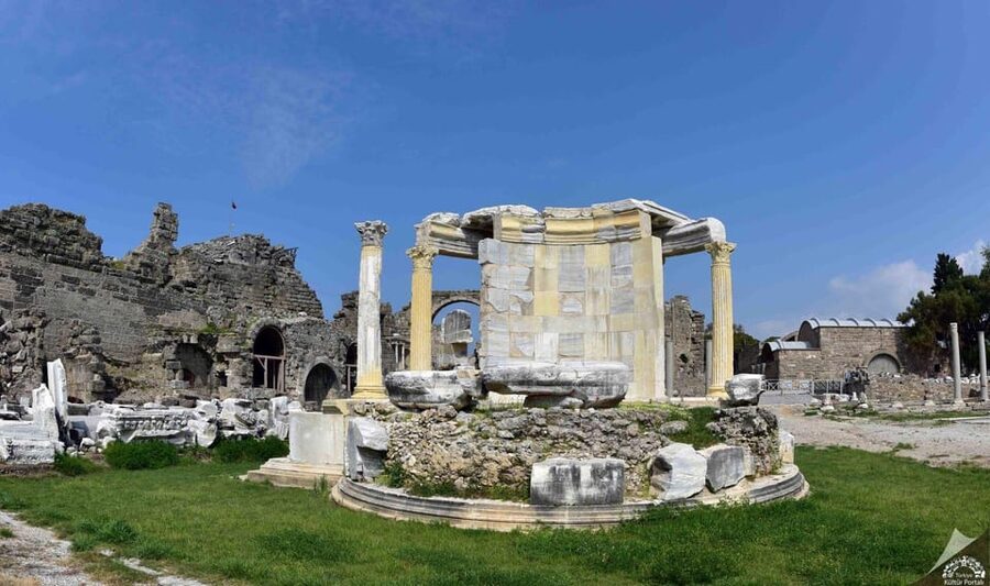 From Antalya: Day Tour of Ancient Roman Sites - From Antalya Pickup to Perge’s 15 km of Roman Power