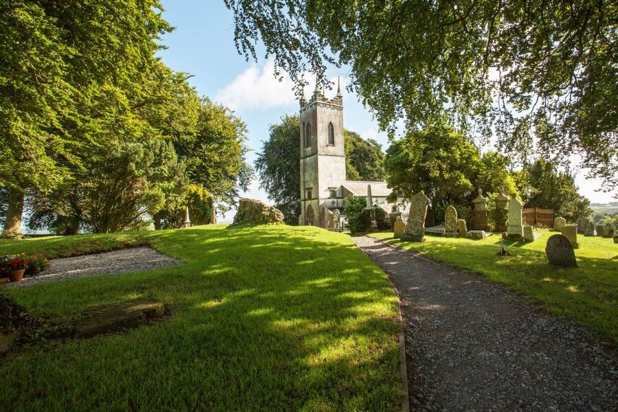 From Dublin: Celtic Boyne Valley and Ancient Sites Tour - Hill of Tara: Coronation Stone Views and a Crowned-Ireland Feeling