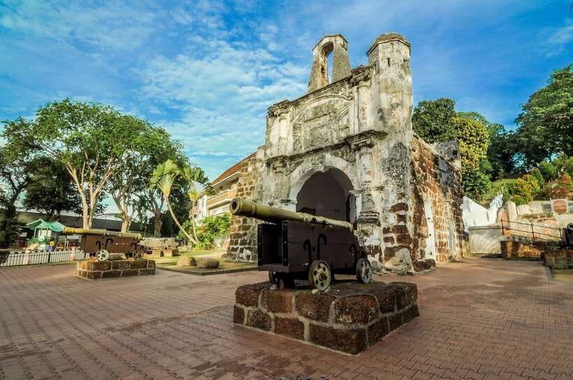 From Kuala Lumpur: Full-Day Historical Tour of Malacca - Cheng Ho’s Resting Place and Cheng Hoon Teng: Chinese Heritage That’s Still Living