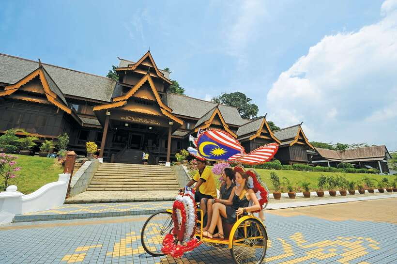 From Kuala Lumpur: Full-Day Historical Tour of Malacca - The Short Route Stops: How to Turn Brief Visits into Wins