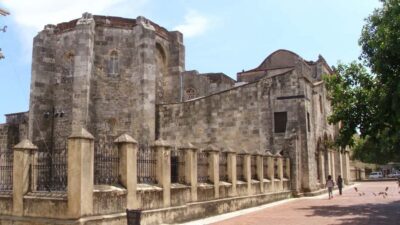 From Santo Domingo: Full day Historical Tour with Lunch - From pickup to the Presidential Palace and first viewpoints