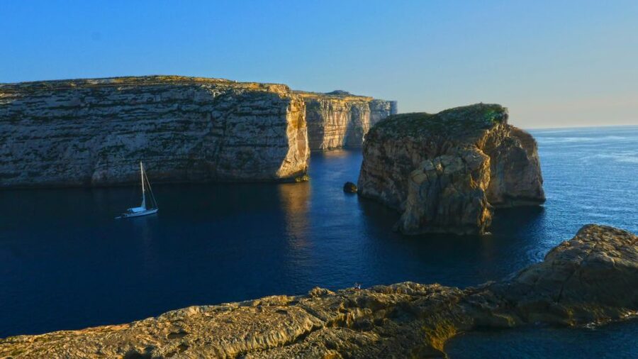 From Sliema or Bugibba: Gozo Heritage Day Pass - Comfort and practicalities: audio guides, seating, and hot-weather reality