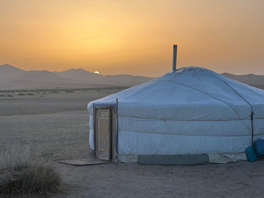 From Ulaanbaatar: Semi Gobi and Ancient Kharkhorin Tour - Weather, clothing, and timing: the Mongolia reality check