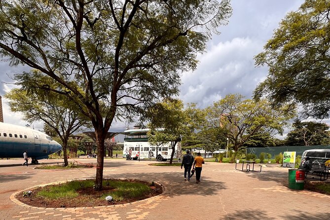 Full Day Nairobi Cultural and Historical Tour - Giraffe Centre in 30 minutes: A.F.E.W. Kenya and the Rothschild giraffe