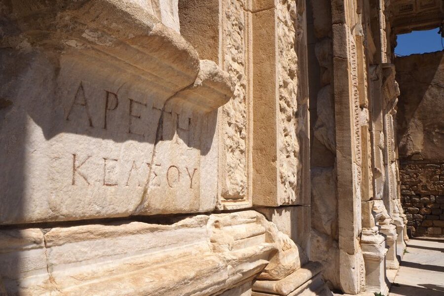 Full-Day Tour of Ancient Ruins in Ephesus from Izmir - Temple of Artemis Ruins: A Seven-Wonders Story You Can Actually See