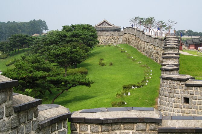 Full-day UNESCO Heritage Tour with Suwon Hwaseong from Seoul - Getting There: Myeongdong Meeting Point and Minivan Comfort