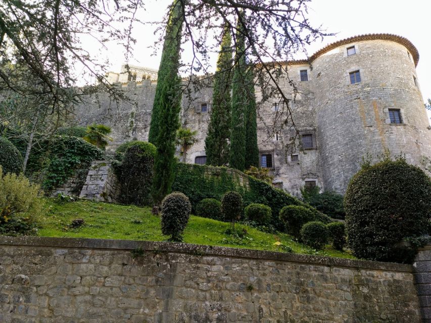 Girona: Jewish Heritage Guided City Tour and Museum Visit - Seeing the neighborhood layout: the three synagogues and the “why”
