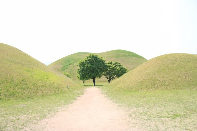 Gyeongju The UNESCO World heritage sites tour(Private tour) - From Busan to Gyeongju: The day-trip rhythm