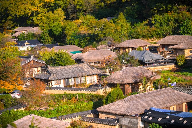 Gyeongju UNESCO World Heritage Guided Day Tour from Busan - Hwangnidan-gil Street and Woljeonggyo Bridge: snacks, shopping, and ancient stone