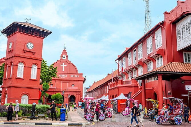 Half Day Cultural And Heritage Walking Tour in Kuala Lumpur - Stop 4: Pasar Seni (Central Market) for crafts you can actually buy