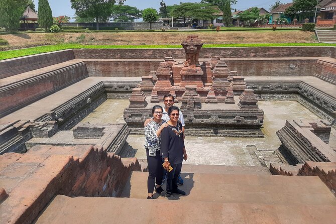 Half-Day Private Majapahit Historical Tour from Surabaya - Riding Out Past Surabaya: How the Drive Improves the Day