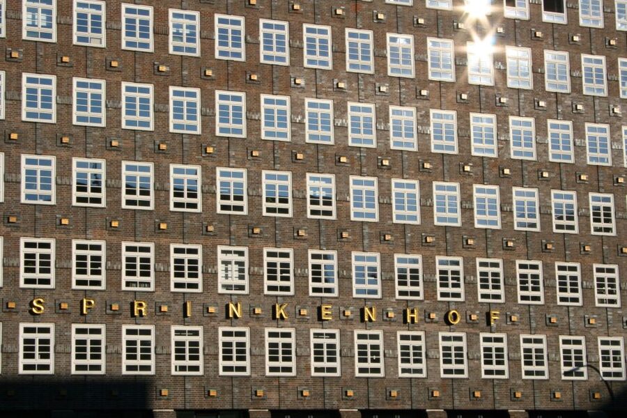Hamburg: UNESCO-World Heritage Sites Tour - Magdeburg Harbour finish: maritime museum and Überseequartier
