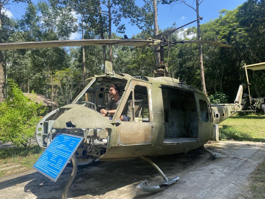 HCMC: English or German War History Tour: Tunnels & Museums - A full day of war history plus Saigon landmarks