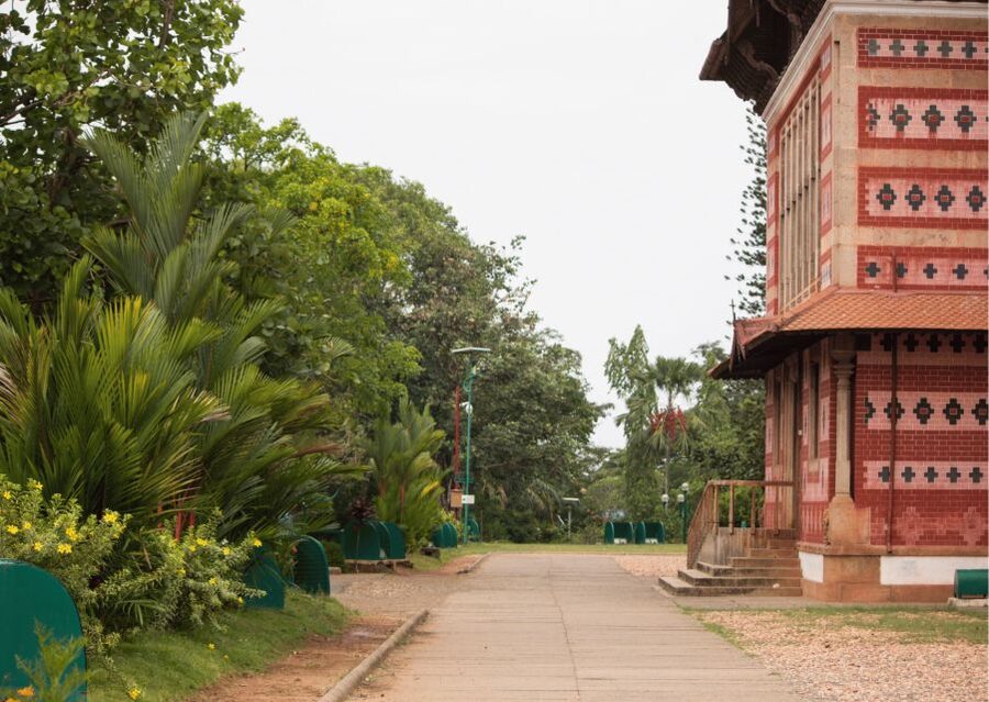 Heritage & Cultural Walk of Trivandrum Guided Walking Tour - Memoriam of Men of the Indian Army and St. Joseph’s Cathedral in Palayam