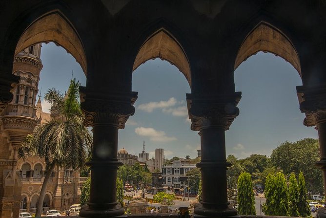 Heritage Walk: Recommended by Gigi Hadid as a must-do in Mumbai - South Mumbai on foot: what this heritage walk feels like