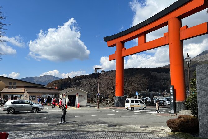 Hike Japan Heritage Hakone Hachiri with certified mountain guide - Your guide and small-group vibe (Aki/Akihiro shows up in the best feedback)