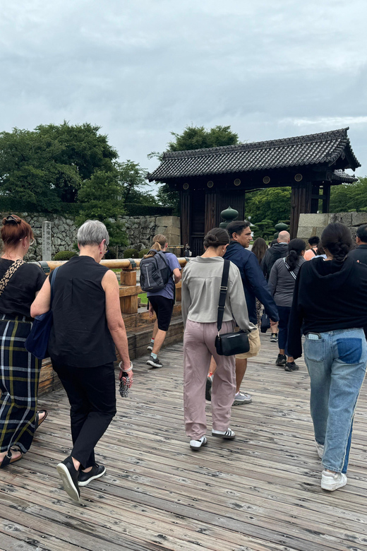 Himeji: Himeji Castle Guided Tour – UNESCO Heritage - Kokoen Garden: Slow Down After the Fortress