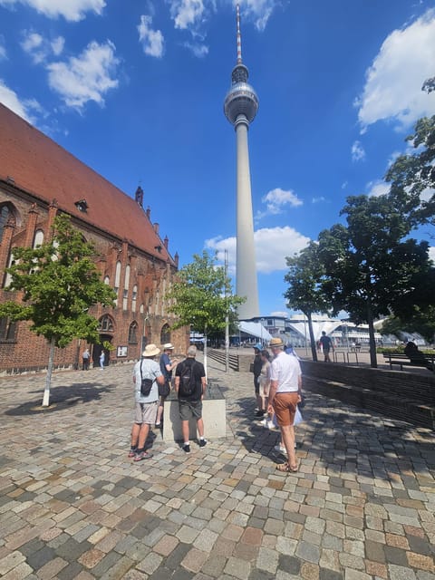 Historic Berlin Pubs & History Tour - Klosterruine ruins and the secret beer pause