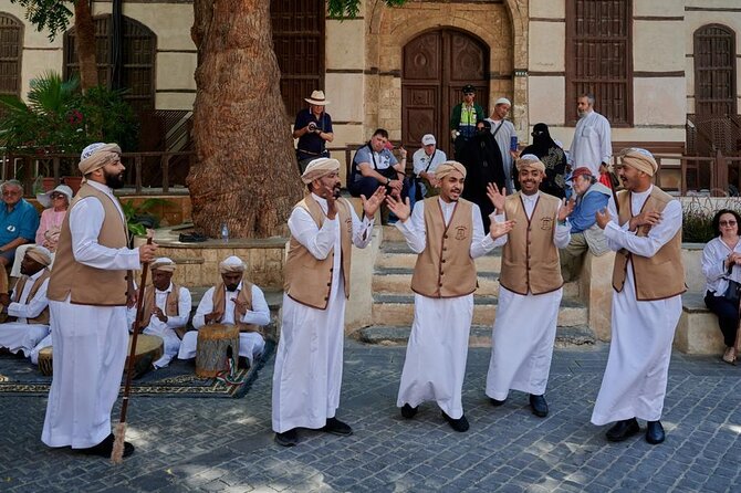 Historical & Heritage Tour in Jeddah Al Balad - The Guides Make or Break It: What You’ll Want to Look For