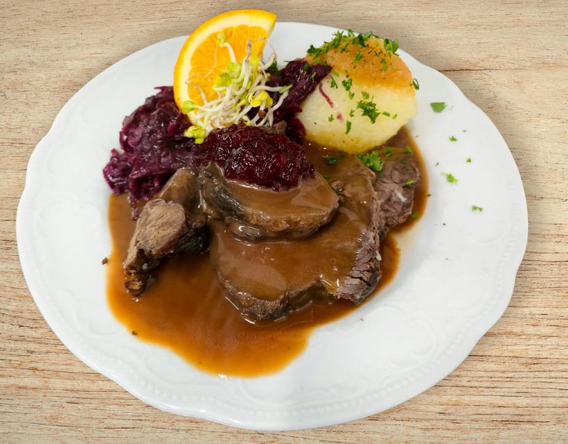 Historical tour of the old town including a Saxon dinner - How Long Is 90 Minutes, Really?
