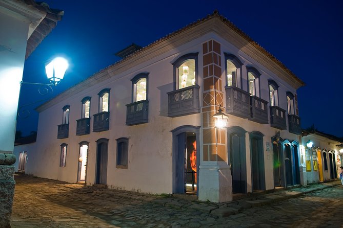 Historical Tour with Cachaça Tasting - BY PARATY TOURS - The cachaça moment: how the tasting fits the history theme