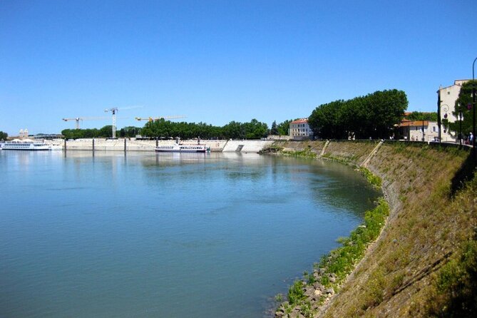 Historical Walking Tour of Ancient Arles with an APP - Who should book this Historical Walking Tour of Ancient Arles