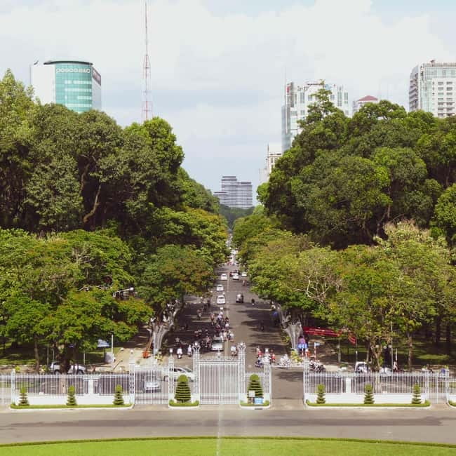 Ho Chi Minh City Tour with Colonial Heritage and Chinatown - Guides make or break the day: the best runs feel personal