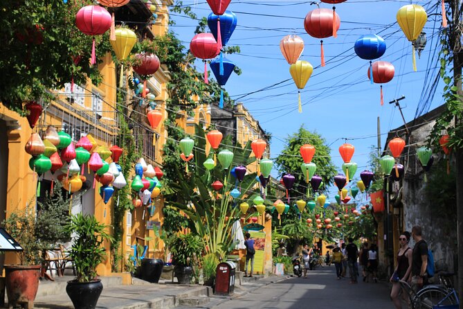 Hoi An Ancient Town - Night Market Street Food Tours By Night - Walking comfort: narrow lanes, night crowds, and good shoes