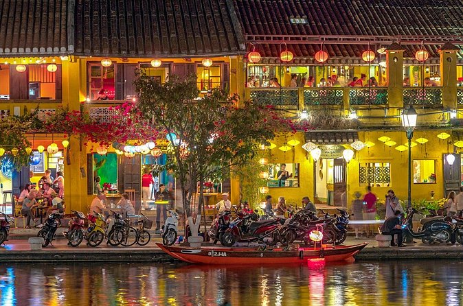 Hoi An Ancient Town - Night Market Street Food Walking Tours - Night Market stop: how the first 2 hours set the tone
